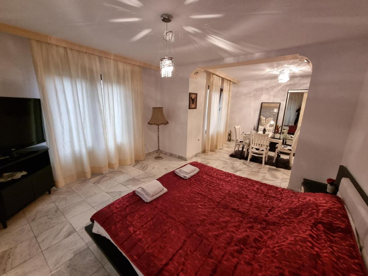 Tsar Simeon, 2 Bedroom, Living Room And Fireplace صوفيا المظهر الخارجي الصورة
